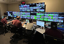 Texas A&M rüstet Sportproduktion mit Grass Valley IP-Systemen auf Blick in die Regie von Texas A&M