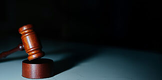 Urteil zu GVR: Wer Filmberufe vertreten darf Richterhammer