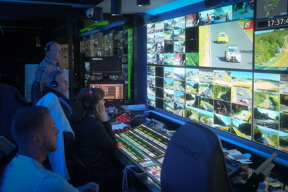 Regie TV SKYLINE G10
