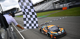 Riedel stattet Garage 59 mit Funklösung für GT-Renneinsätze aus McLaren-Rennwagen des Teams Garage 59, das seit 2025 auf Kommunikationstechnik von Riedel setzt.