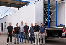 Neues aus der Schweiz: brutal güet bringt frischen Wind in die Live-Produktion Team von Broadcast Solutions und brutal güet vor dem im Bau befindlichen Ü-Wagen