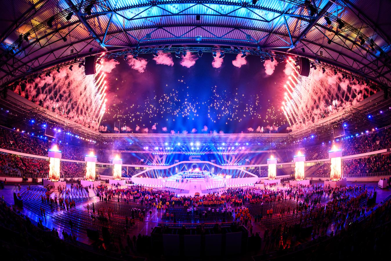 Spektakulärer Startschuss: Feuerwerk zur Eröffnung der FISU Games 2025 