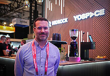 Skalierung im Sekundenbruchteil Paul Davies, Head of Marketing bei Yospace, am IBC 2025-Stand in Amsterdam