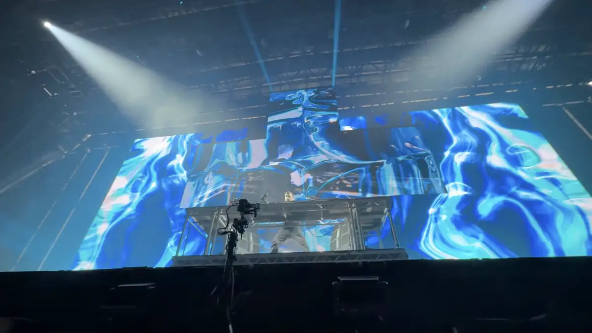 Apex Stage Creamfileds