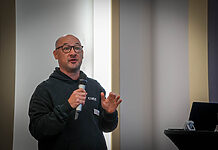 Everything Everywhere All at Once David Cheng, Cuez