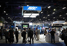 ARRI schließt Standorte und baut Stellen ab NAB 2025 ARRI Stand