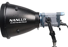 NANLUX FE30 und BE55: Neue Parallel-Beam-Reflektoren Der FE30 im Einsatz auf einer Evoke 150C