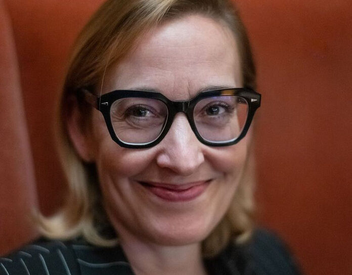 Tina_Rodriguez_Profilbild_Farbe Tina Rodriguez, Zattoo