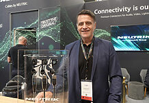 Neutrik Unicorn: Modulare Steckerplattform vereinheitlicht Kupfer und Glasfaser Christian Söhnel von Neutrik auf der ISE